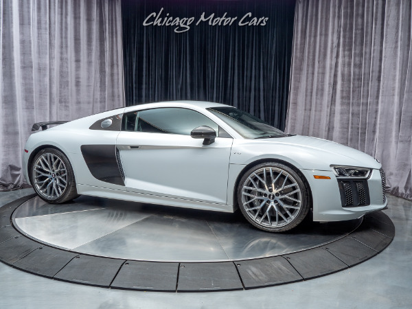Used 2017 Audi R8 Coupe V10 plus MSRP $204k+ Radar! **Suzuka Gray** for sale Sold at Chicago Motor Cars in West Chicago IL 60185 6