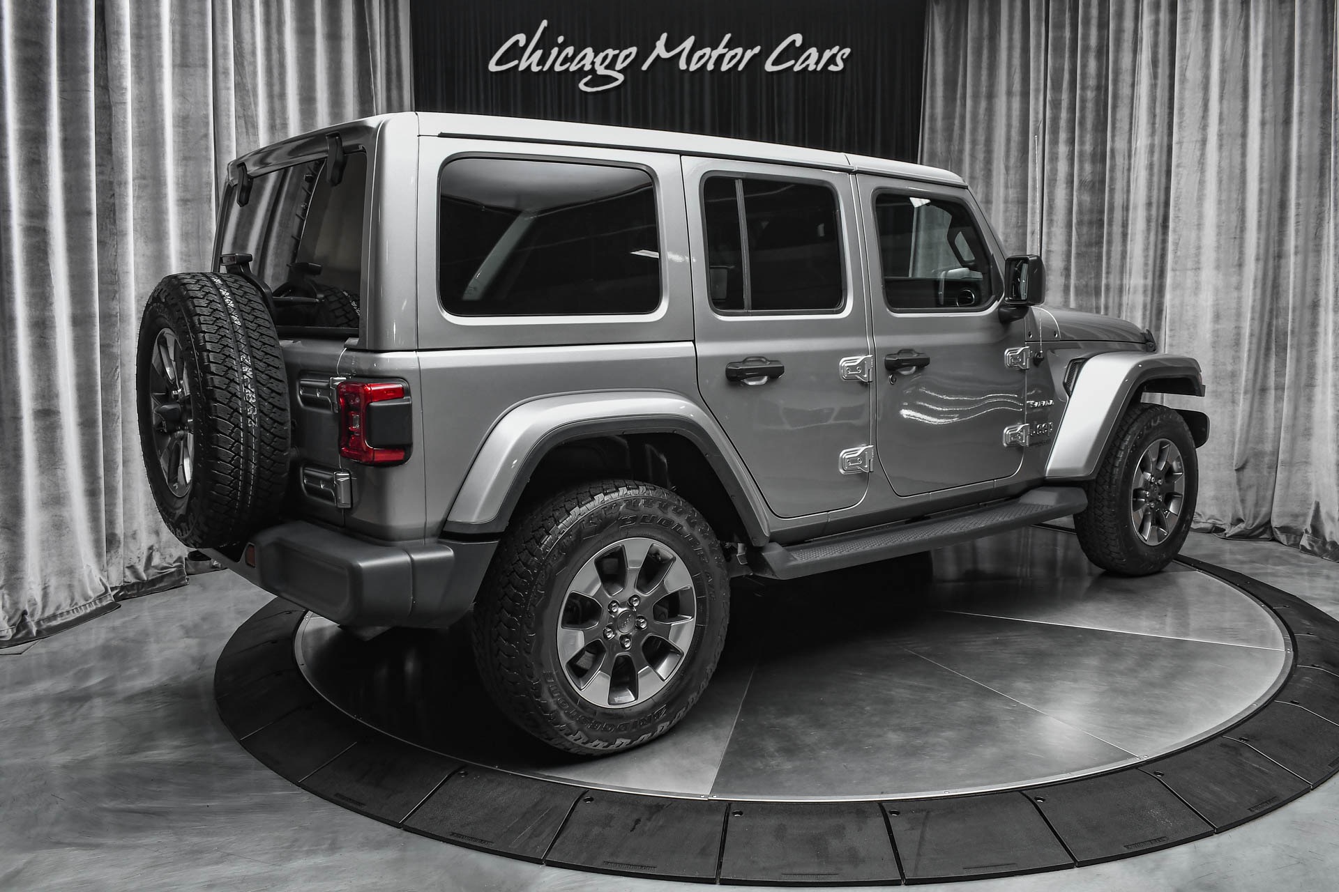 Used-2018-Jeep-Wrangler-Unlimited-Sahara-JL-4x4-Full-Leather-Alpine-Sound-System-UConnect-84