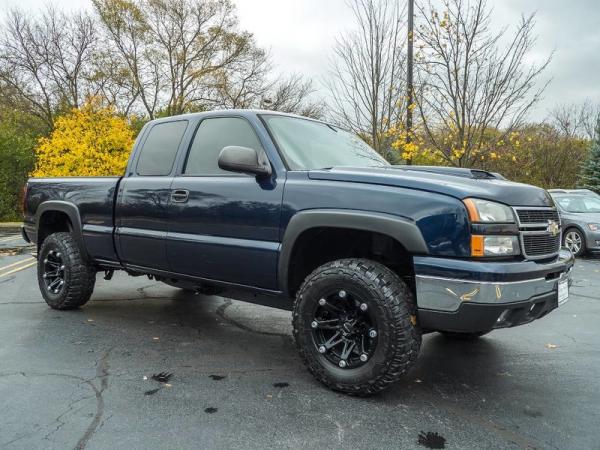 Used 2006 Chevrolet Silverado 1500 LT1 for sale Sold at Chicago Motor Cars in West Chicago IL 60185 4