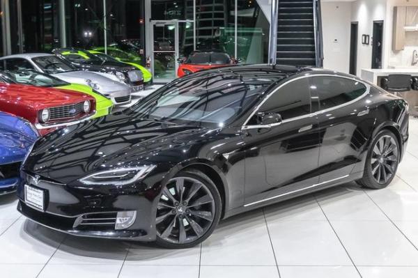 Used 2017 Tesla Model S 75D for sale Sold at Chicago Motor Cars in West Chicago IL 60185 4