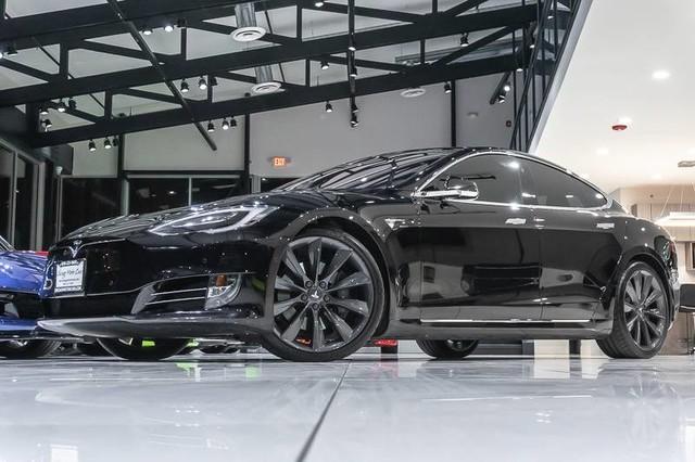 Used-2017-Tesla-Model-S-75D