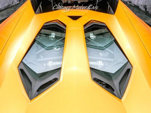 Used-2015-Lamborghini-Aventador-LP700-4-Roadster-MSRP-492795