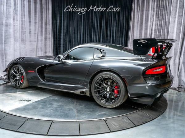 Used 2017 Dodge Viper ACR Extreme Aero Coupe for sale Sold at Chicago Motor Cars in West Chicago IL 60185 3