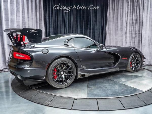 Used 2017 Dodge Viper ACR Extreme Aero Coupe for sale Sold at Chicago Motor Cars in West Chicago IL 60185 5