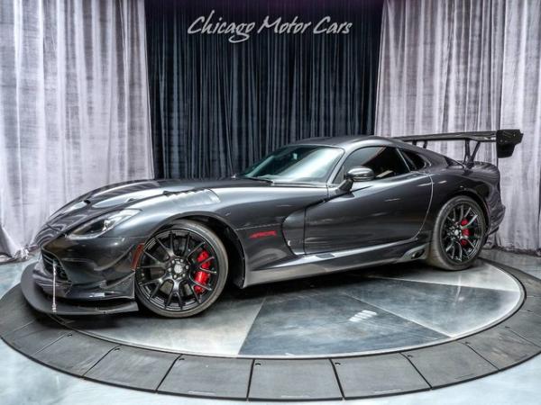 Used 2017 Dodge Viper ACR Extreme Aero Coupe for sale Sold at Chicago Motor Cars in West Chicago IL 60185 1