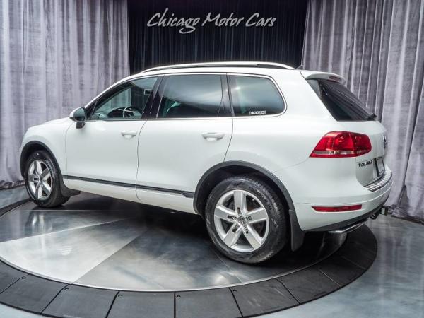 Used 2013 Volkswagen Touareg TDI Lux for sale Sold at Chicago Motor Cars in West Chicago IL 60185 3