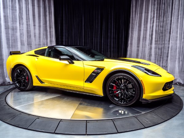Used 2017 Chevrolet Corvette Z06 2LZ Coupe for sale Sold at Chicago Motor Cars in West Chicago IL 60185 6