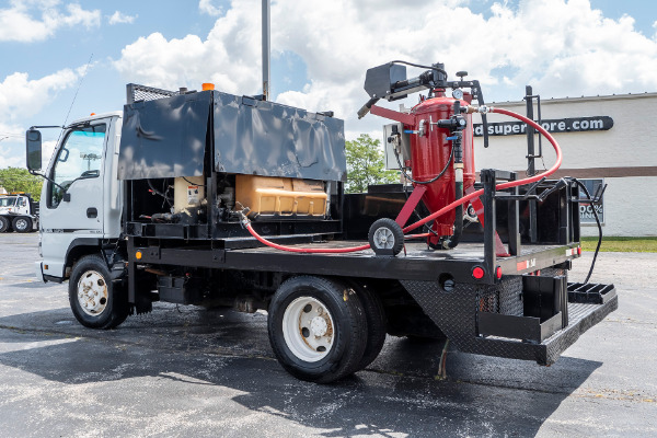 Used-2007-Isuzu-NPR-Flatbed-Equipment