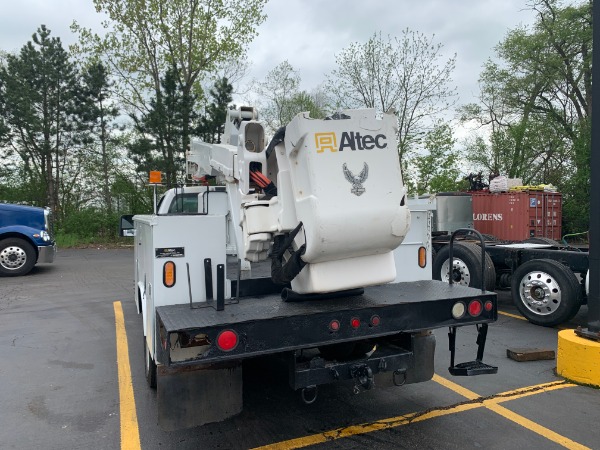 Used-2008-Ford-Super-Duty-F-550-XLT-DRW-2dr-Bucket-Truck