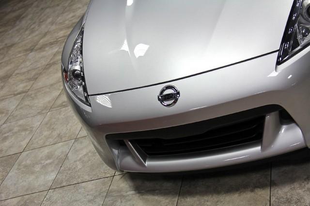 New-2010-Nissan-370Z-Touring