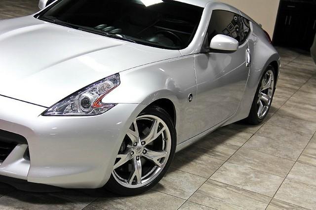 New-2010-Nissan-370Z-Touring