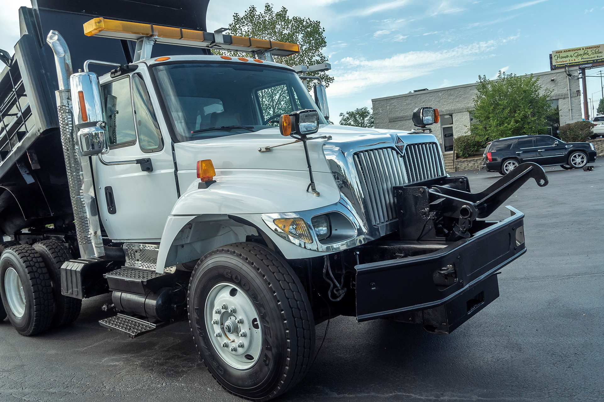 Used-2003-International-7400-Dump-Truck---INFRAME-REBUILD-Over-7K-in-Recent-Service