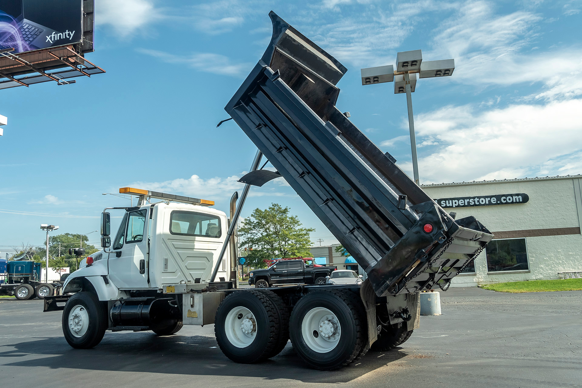 Used-2003-International-7400-Dump-Truck---INFRAME-REBUILD-Over-7K-in-Recent-Service