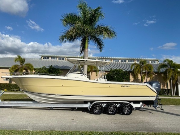 Used 2005 Pursuit 3070CC Boat for sale Sold at Chicago Motor Cars in West Chicago IL 60185 4