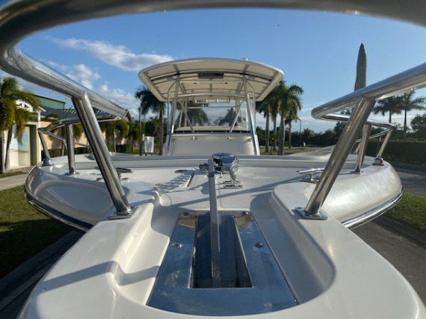 Used-2005-Pursuit-3070CC-Boat