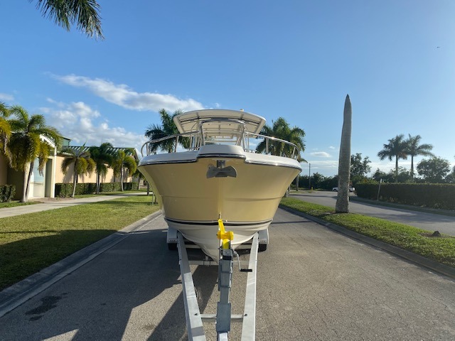 Used-2005-Pursuit-3070CC-Boat