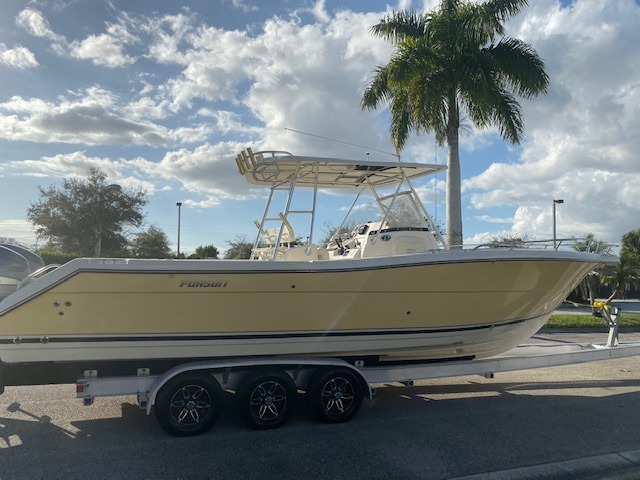 Used-2005-Pursuit-3070CC-Boat