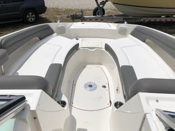 Used-2011-Sea-Ray-260-Sun-Deck-Boat