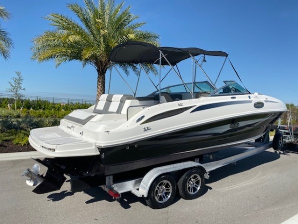 Used 2011 Sea Ray 260 Sun Deck Boat for sale Sold at Chicago Motor Cars in West Chicago IL 60185 6