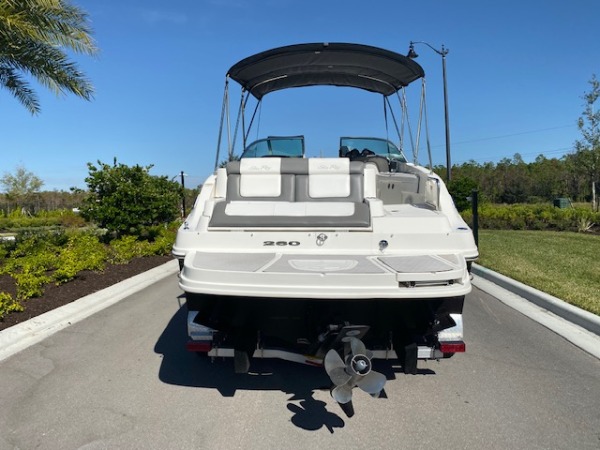 Used-2011-Sea-Ray-260-Sun-Deck-Boat