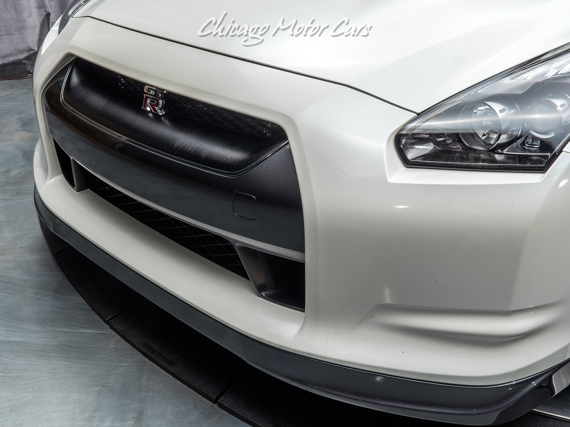 Used-2010-Nissan-GT-R-Premium-ALPHA-10-1006AWHP