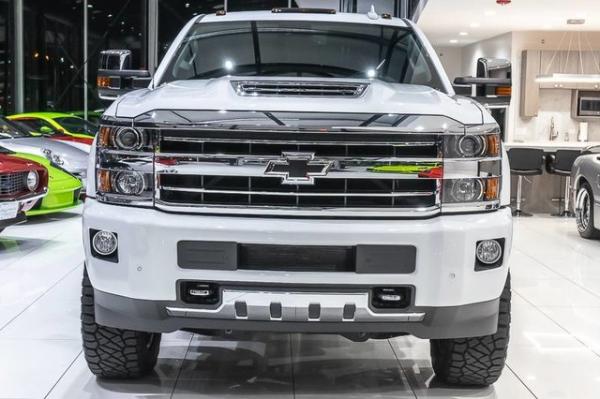 Used-2018-Chevrolet-Silverado-2500HD-High-Country-15K-in-UPGRADES