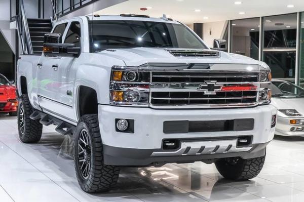 Used-2018-Chevrolet-Silverado-2500HD-High-Country-15K-in-UPGRADES