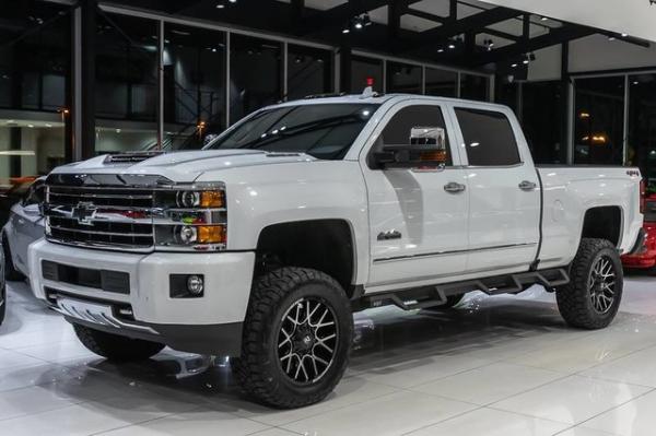 Used-2018-Chevrolet-Silverado-2500HD-High-Country-15K-in-UPGRADES