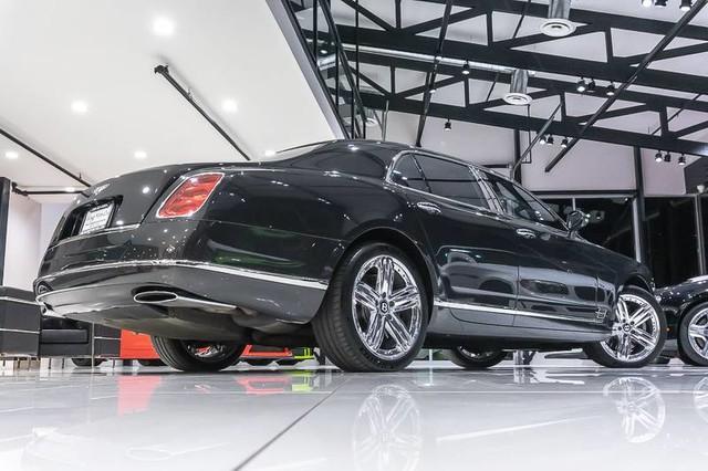 Used-2011-Bentley-Mulsanne-Sedan