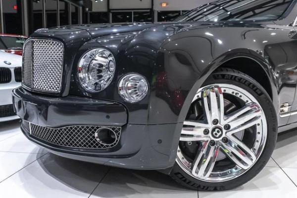 Used 2011 Bentley Mulsanne Sedan for sale Sold at Chicago Motor Cars in West Chicago IL 60185 5