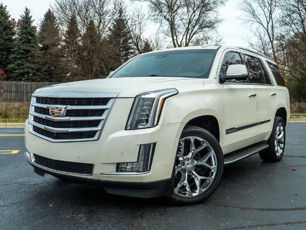 Used 2015 Cadillac Escalade Luxury for sale Sold at Chicago Motor Cars in West Chicago IL 60185 2