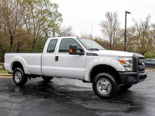 Used-2012-Ford-Super-Duty-F-250-SRW-XL-FRONT-PLOW-HOOKUP