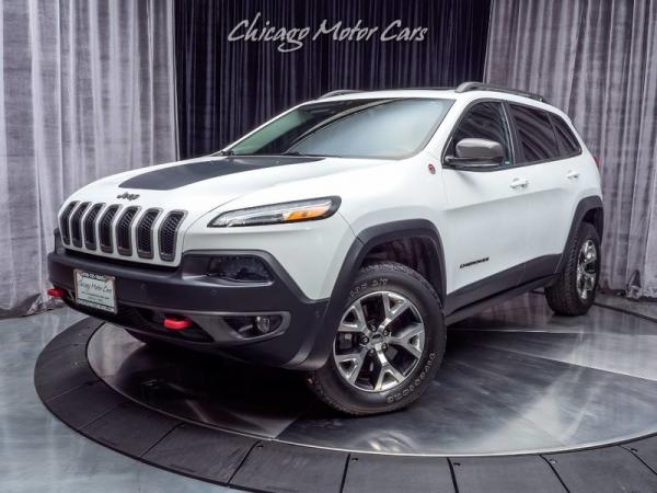 Used 2014 Jeep Cherokee Trailhawk for sale Sold at Chicago Motor Cars in West Chicago IL 60185 2