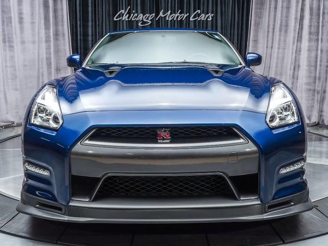 Used-2015-Nissan-GT-R-Black-Edition