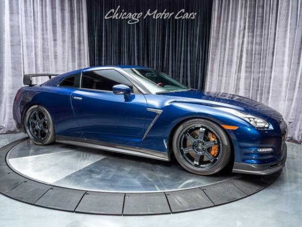 Used 2015 Nissan GT-R Black Edition for sale Sold at Chicago Motor Cars in West Chicago IL 60185 6