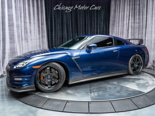 Used 2015 Nissan GT-R Black Edition for sale Sold at Chicago Motor Cars in West Chicago IL 60185 1