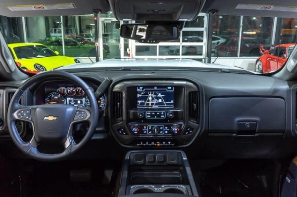 Used-2018-Chevrolet-Silverado-2500HD-High-Country-15K-in-UPGRADES