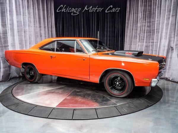 Used 1969 Plymouth Road Runner 440 6 Pack A12 Tribute for sale Sold at Chicago Motor Cars in West Chicago IL 60185 6