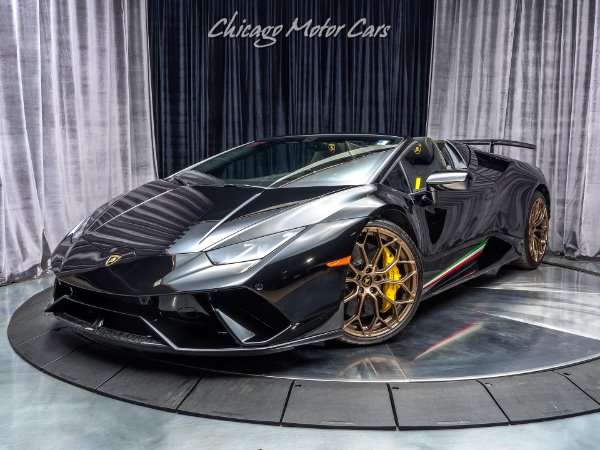 Used 2018 Lamborghini Huracan LP640-4 Performante Spyder MSRP $351k+ ONLY 9K MILES! CARBON FIBER! FRONT LIFT! for sale Sold at Chicago Motor Cars in West Chicago IL 60185 2