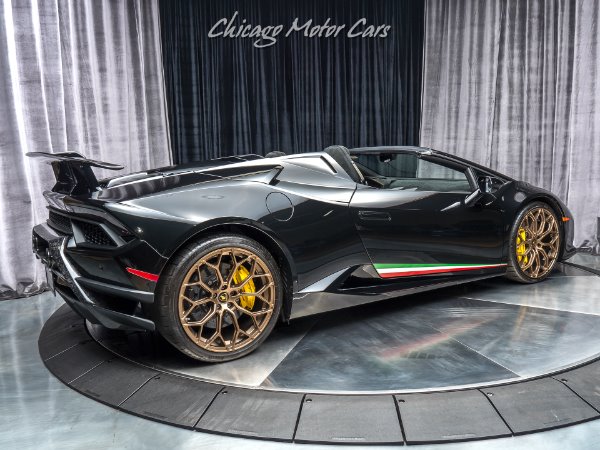 Used 2018 Lamborghini Huracan LP640-4 Performante Spyder MSRP $351k+ ONLY 9K MILES! CARBON FIBER! FRONT LIFT! for sale Sold at Chicago Motor Cars in West Chicago IL 60185 5