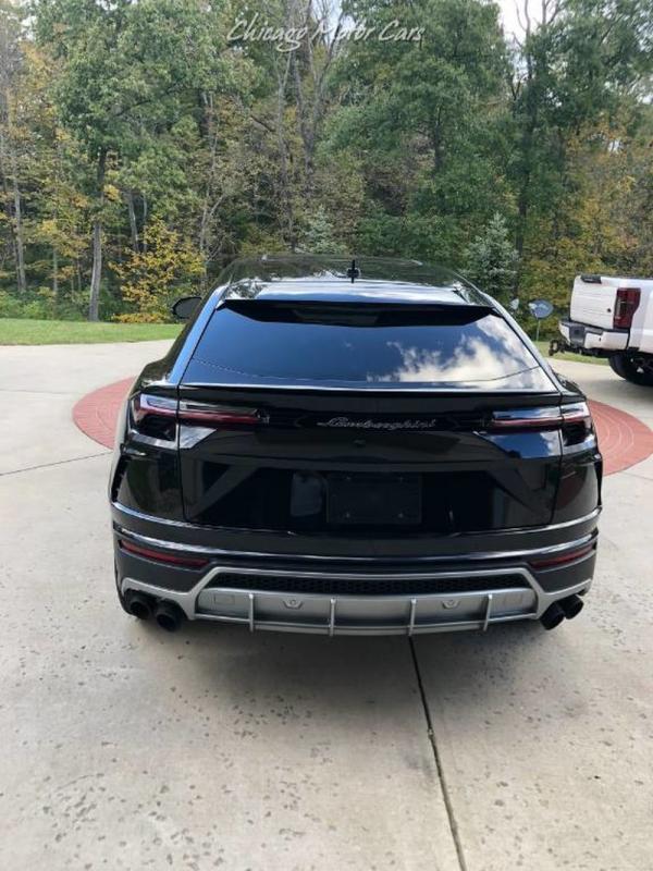 Used 2019 Lamborghini URUS SUV for sale Sold at Chicago Motor Cars in West Chicago IL 60185 3
