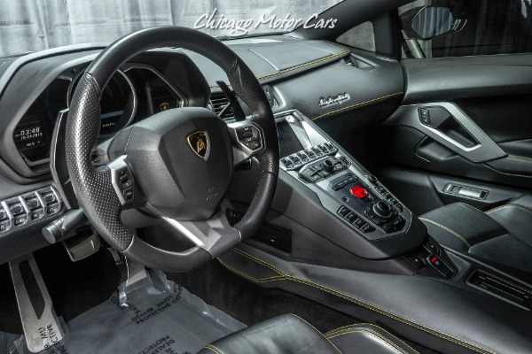 Used-2012-Lamborghini-Aventador-LP700-4-Coupe-TRANSPARENT-ENGINE-BONNET