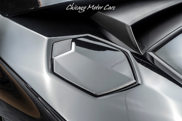 Used-2012-Lamborghini-Aventador-LP700-4-Coupe-TRANSPARENT-ENGINE-BONNET