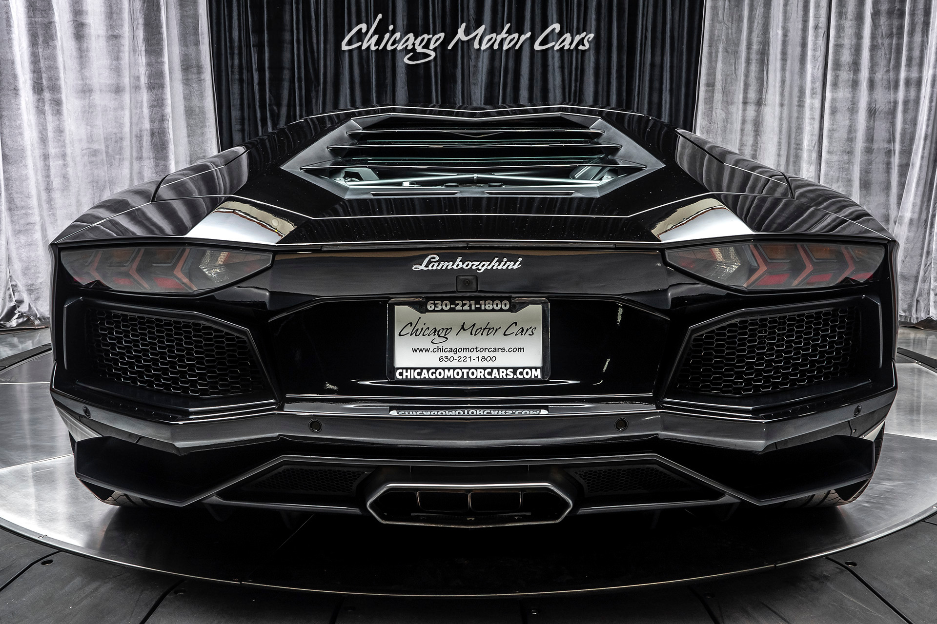 Used-2012-Lamborghini-Aventador-LP700-4-Coupe-TRANSPARENT-ENGINE-BONNET