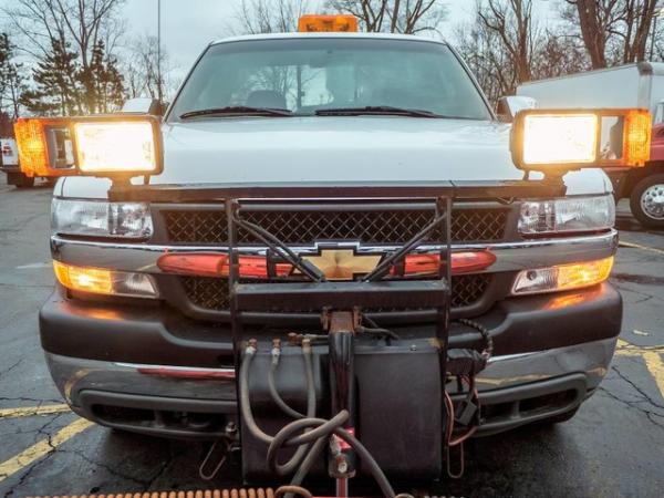 Used-2001-Chevrolet-Silverado-2500HD-LS-Pick-Up-Truck