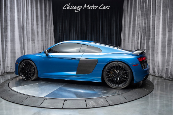 Used 2017 Audi R8 V10 Plus Coupe **20 WHEEL PACKAGE** for sale Sold at Chicago Motor Cars in West Chicago IL 60185 3