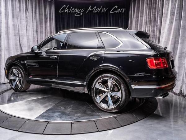 Used 2017 Bentley Bentayga W12 First Edition MSRP $307k+ for sale Sold at Chicago Motor Cars in West Chicago IL 60185 3