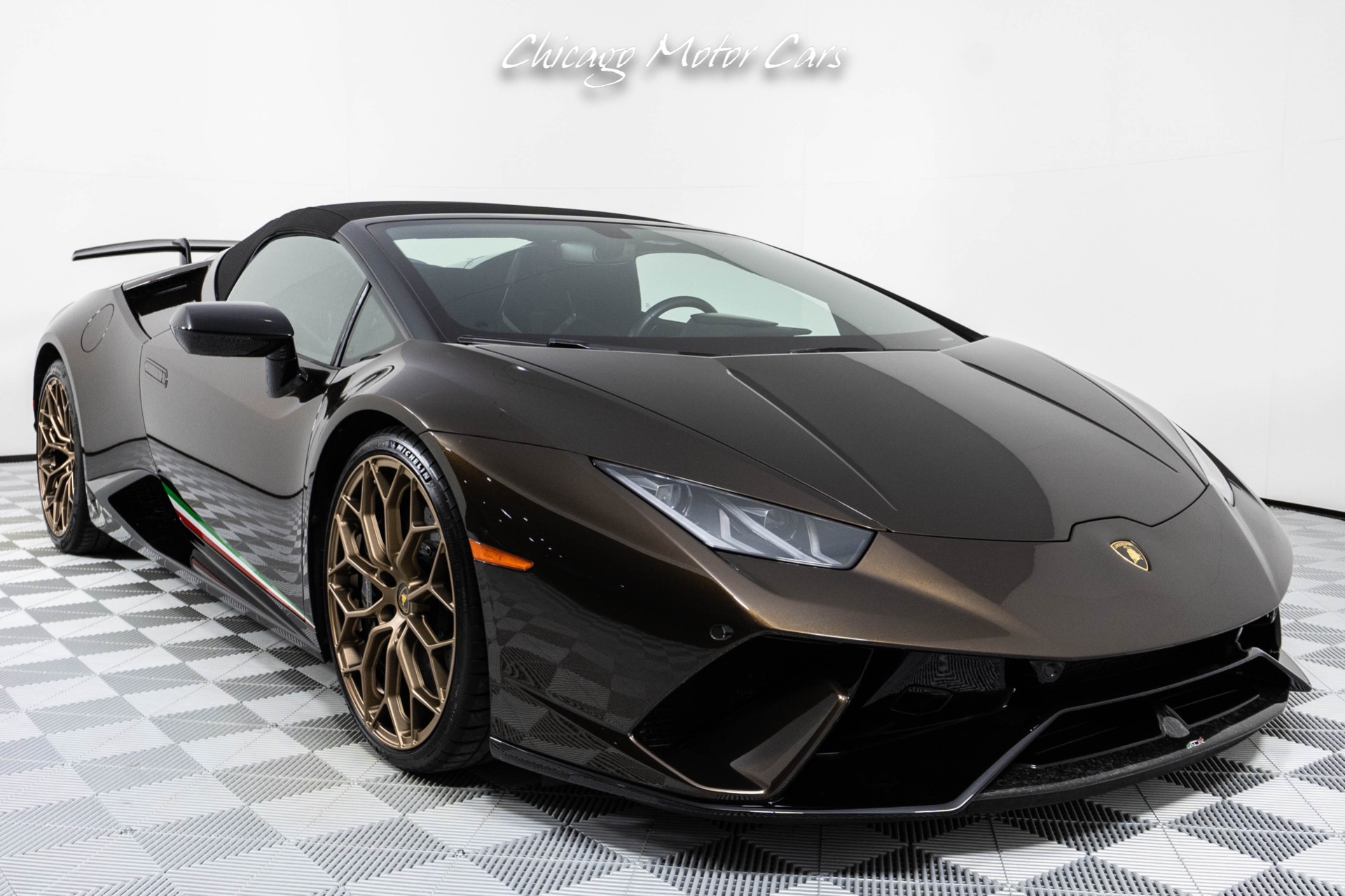 Used-2018-Lamborghini-Huracan-Performante-Spyder-1-of-1-Build-Ad-Personam-Stunning-Spec-Only-4k-Miles-Full-PPF