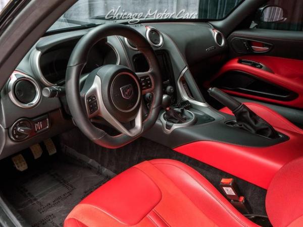 Used-2013-Dodge-SRT-Viper-GTS