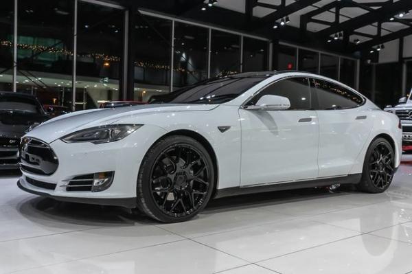 Used-2015-Tesla-Model-S-70D-91k--MSRP